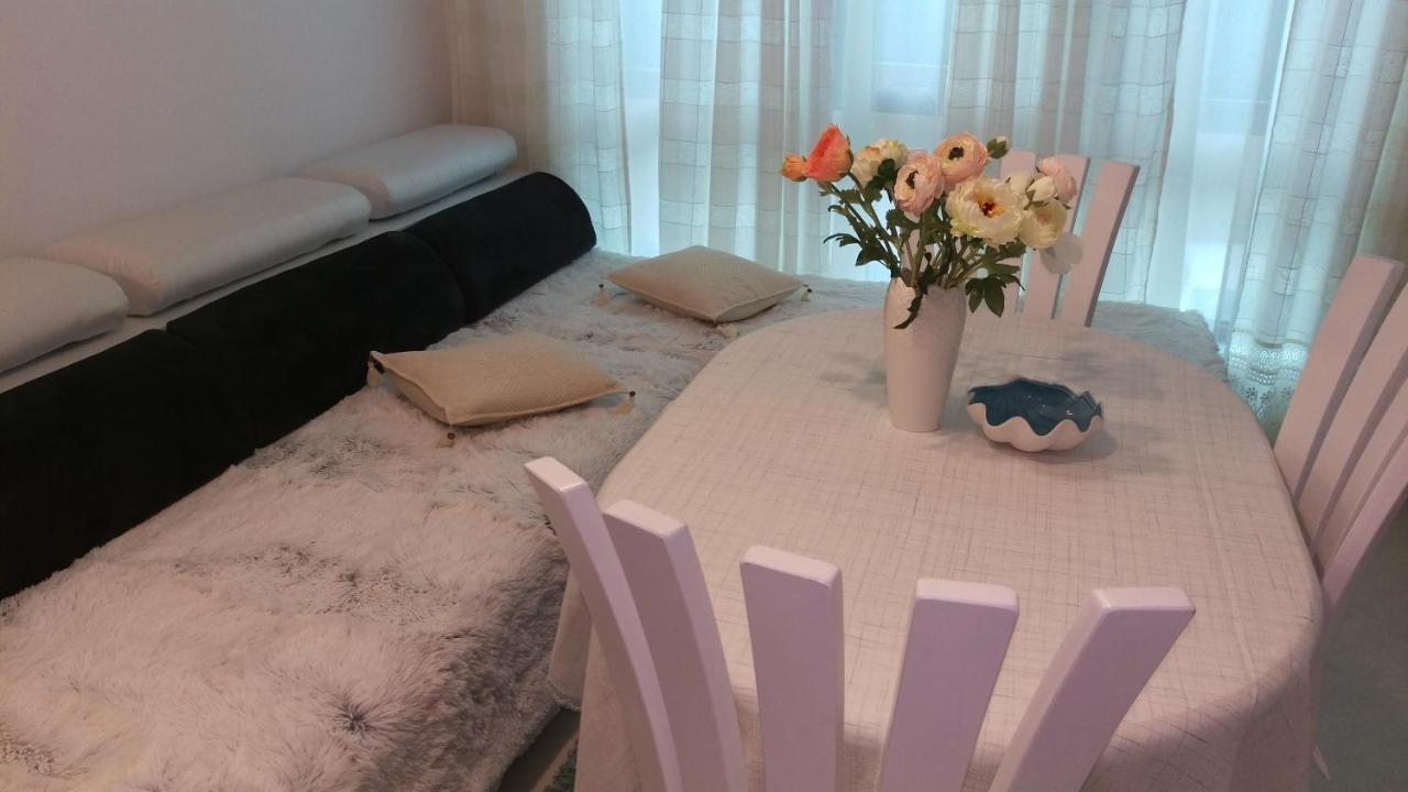 Luxury Sunrise Complex Apartment Zlatni pjasătsi Eksteriør bilde