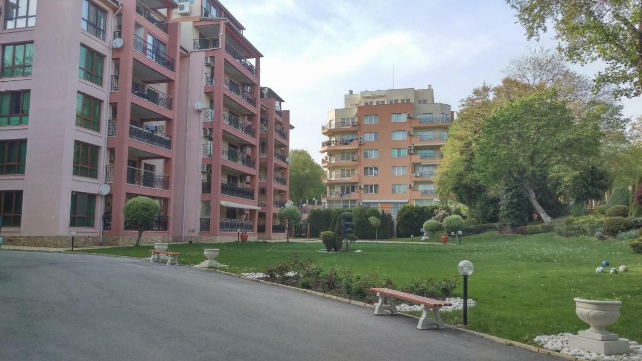 Luxury Sunrise Complex Apartment Zlatni pjasătsi Eksteriør bilde